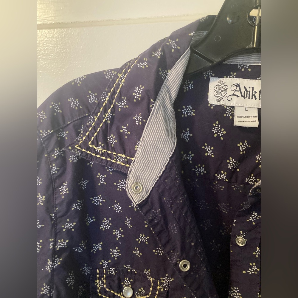 Adiktd Navy Western-Style Pearl Snap Button-Down Shirt with White Print. Large. - Picture 4 of 7